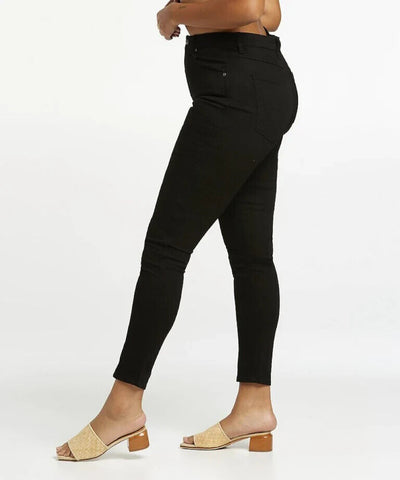 Wrangler High-Pins Super Skinny Jean_Black